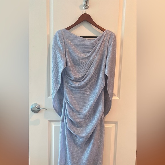 Betsy & Adam Metallic Cape Gown NWT - Picture 4 of 16